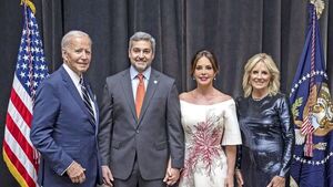 Mario Abdo Benítez se reunió con Joe Biden en Nueva York