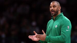 Los Celtics suspenden a Ime Udoka toda la temporada porque mantuvo relaciones con una integrante del staff