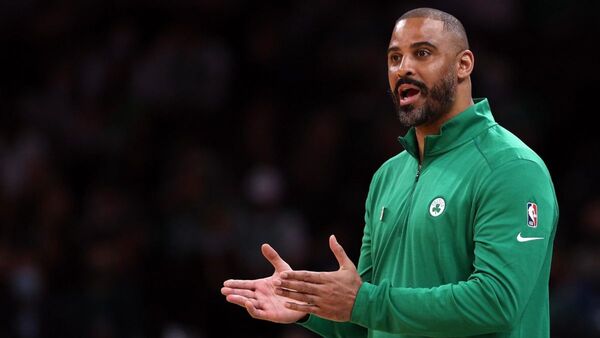 Los Celtics suspenden a Ime Udoka toda la temporada porque mantuvo relaciones con una integrante del staff