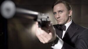 Diario HOY | Nuevo agente 007 servirá "al Rey y al país", anuncian sus productores