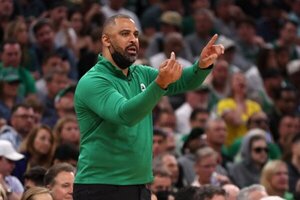 Los Celtics suspenden a Ime Udoka toda la temporada porque mantuvo relaciones con una integrante del staff