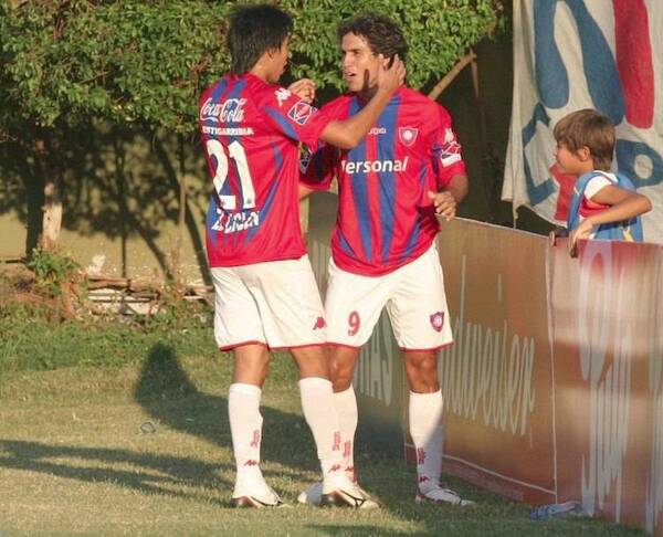 Crónica / [VIDEO] Confesiones de un exgoleador: “Pude cambiarle la vida a mi papá y a mi mamá”
