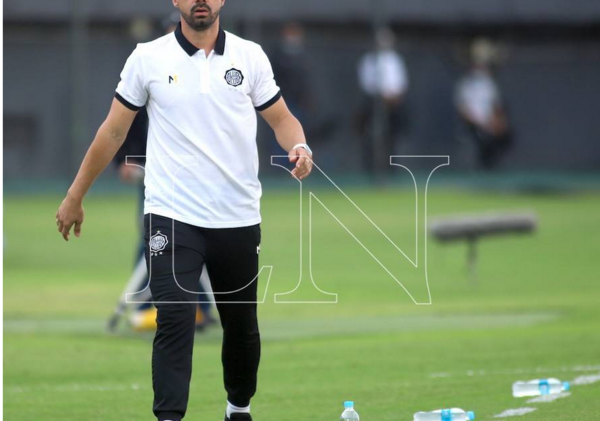 (VIDEO). Julio César Cáceres seguiría en Olimpia hasta fin de año nomas ndaje