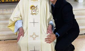 Celebraron 60 años de ordenación sacerdotal de Néstor González