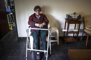 “No nos sobra nada”, la odisea de los jubilados para sobrevivir en Argentina - Mundo - ABC Color