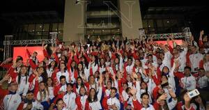 La Nación / Visión Banco homenajeó a los atletas paraguayos de los Juegos ASU 2022
