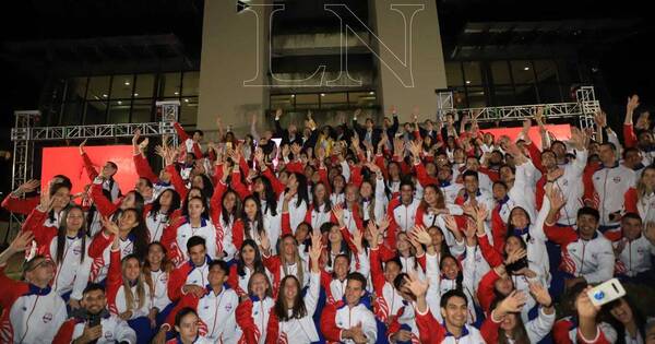 La Nación / Visión Banco homenajeó a los atletas paraguayos de los Juegos ASU 2022
