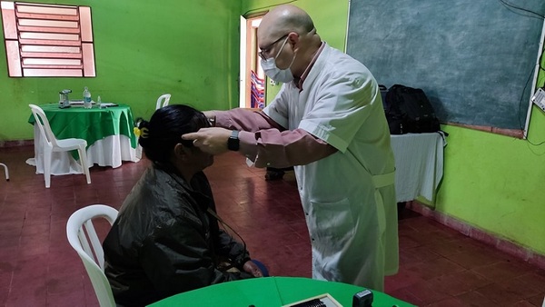Unas 188 personas reciben atención oftalmológica, en San Ignacio