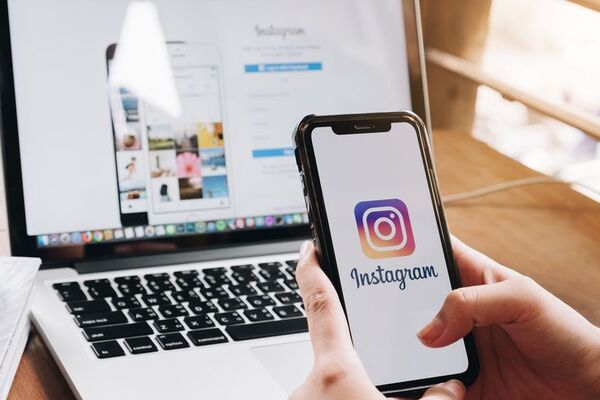 Instagram prepara una protección frente a las fotos de desnudos en los chats - Tecnología - ABC Color