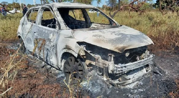 Hallan vehículo utilizado en asesinato de “narcopastor” - Noticiero Paraguay