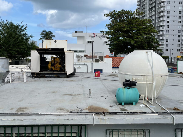 Placas solares y generadores, indispensables en un Puerto Rico de apagones - MarketData