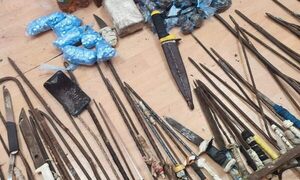 En requisa en pabellón de Clan Rotela en Tacumbú, encontraron armas, drogas y bebidas alcohólicas