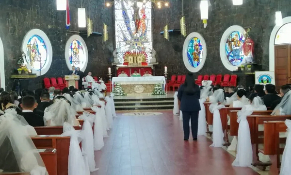 Ciudad del Este: El casamiento comunitario que unió a 30 parejas - OviedoPress