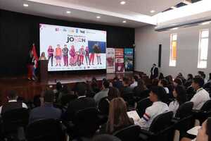 Primer Foro República Joven congregó a sectores juveniles de Asunción y Central - .::Agencia IP::.