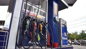 Petropar anuncia ínfima reducción en el precio de su nafta súper