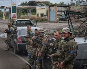 Ucrania anunció la liberación de territorios en Donetsk mientras Rusia realiza referendums de anexión | 1000 Noticias