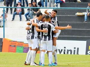 River Plate perdió con Deportivo Santaní y descendió a la Primera B - Fútbol de Intermedia - ABC Color