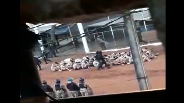 ¡Inhumano! Videos revelan maltrato a personas privadas de libertad en cárcel de CDE | Noticias Paraguay