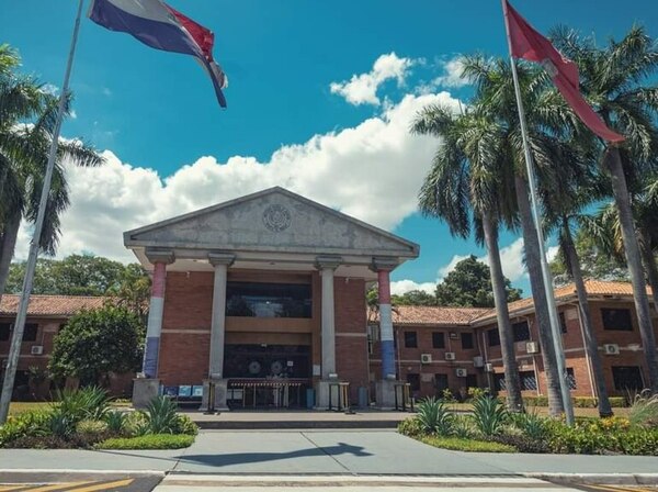 La Universidad Nacional de Asunción cumple 133 años desde su fundación - Nacionales - ABC Color