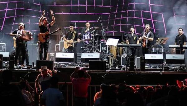 Diario HOY | Banda de Caazapá 'Los Juniors' celebra 45 años con concierto y lanzamiento de álbum