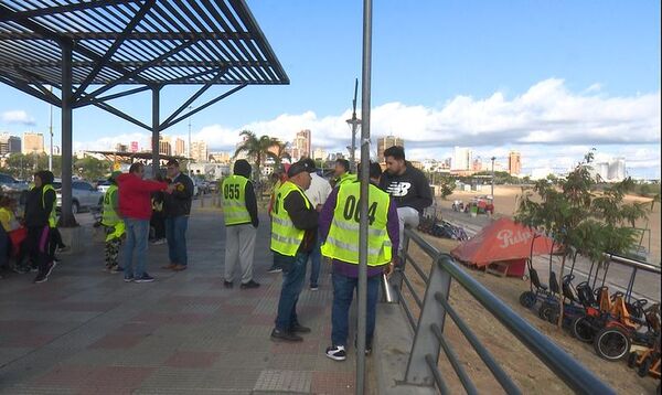 Vendedores de Costanera de Asunción serán finalmente reubicados durante Odesur - Nacionales - ABC Color