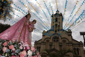 Luque inicia su tradicional fiesta patronal en homenaje a la Virgen del Rosario  - Nacionales - ABC Color