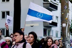 Rusos se manifiestan ante la ONU en Ginebra contra la movilización de Putin - Mundo - ABC Color