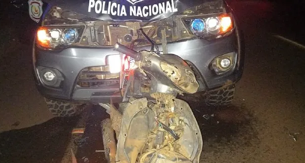 Motociclistas mueren tras ser atropellados por una patrullera policial - Noticiero Paraguay