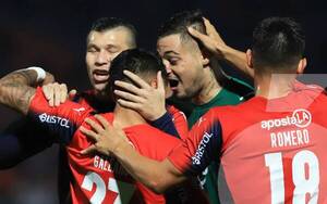 Crónica / [VIDEO] ¡Goleada inmisericorde! Cerro humilló a Tacuary en Barrio Obrero