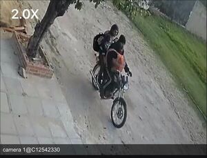 Video: en solo segundos asaltaron a una mujer en Luque - Policiales - ABC Color