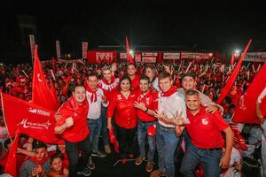 Ministros, secretarios y directores de Abdo Benítez en abierto proselitismo - Política - ABC Color