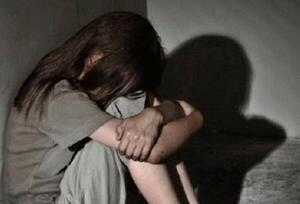 Policía abusó de niña de 13 años, quien quedó embarazada - Noticiero Paraguay
