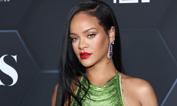 Es oficial: Rihanna actuará en la Super Bowl 2023
