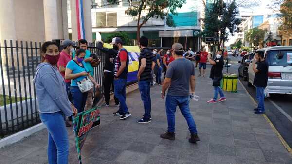 Destitución o intervención a titular de Conajzar | 1000 Noticias