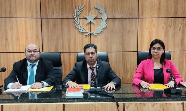 Tribunal de sentencia condenó a exagente policial por abuso contra su hijastra menor - La Clave