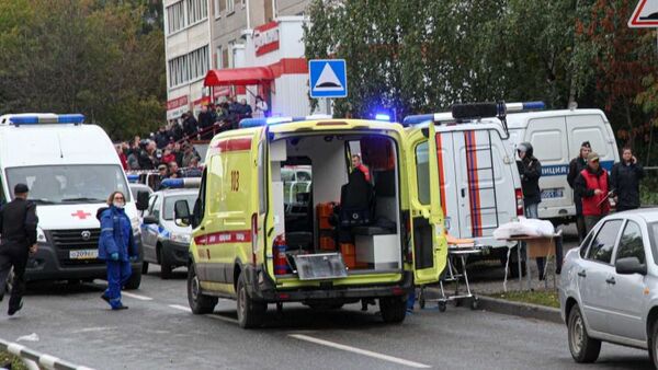 Trece muertos, entre ellos siete niños, en un ataque de arma de fuego en escuela en Rusia