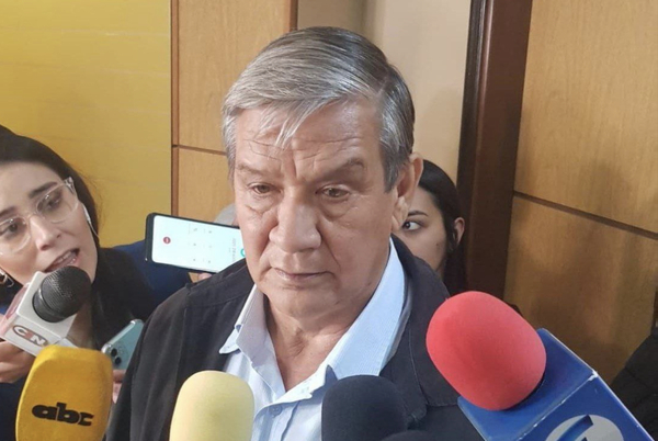 Diario HOY | No hay interés para tratar proyecto que busca bajar precio del combustible, admite “Pakova” Ledesma