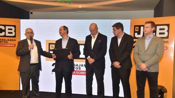 De La Sobera y JCB celebran 25 años de trabajo conjunto