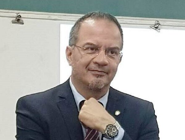 El Ministro de Justicia "es un improvisado", critica abogado · Radio Monumental 1080 AM