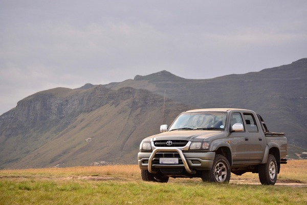 Toyota pone fin a su producción y ventas de vehículos en Rusia - Revista PLUS