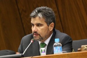 Edgar Acosta analiza declinar su precandidatura como gobernador de Central