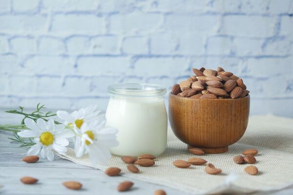 Prepará tu propia leche de almendras en casa