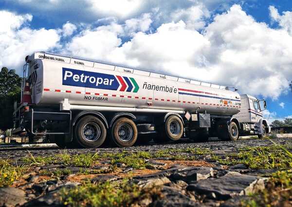 Abdo vende combustible más barato a bolivianos que a paraguayos - trece