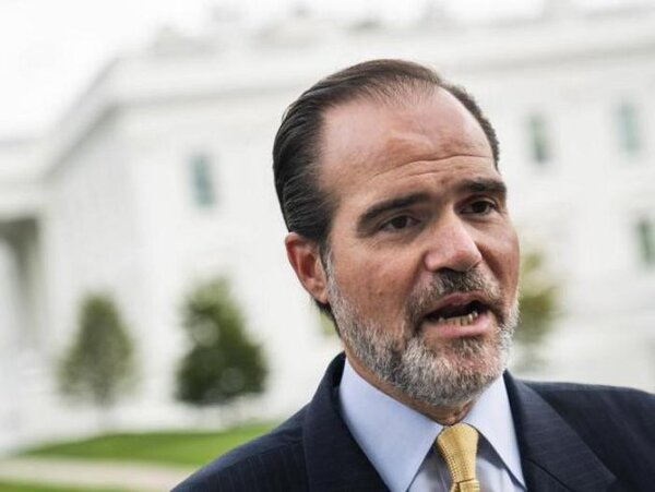 Presidente del BID fue rajado por relación íntima con una subordinada