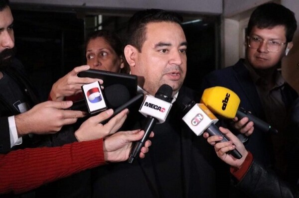 Imputan a Hugo Javier y otras 49 personas por Lesión de Confianza, Producción de Documentos no Auténticos, Apropiación y Asociación Criminal