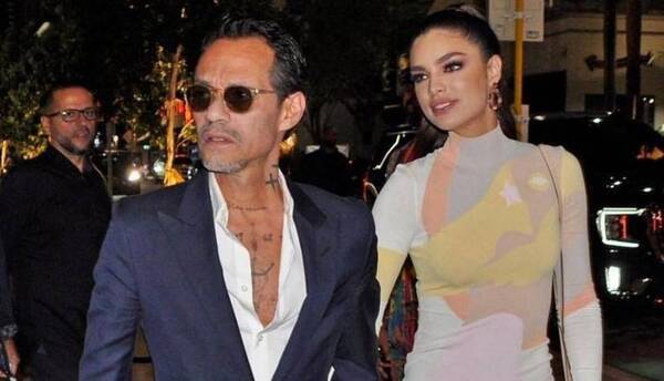 Crónica / [VIDEO] ¡Todo un galán! El gesto caballeroso de Marc Anthony con Nadia Ferreira