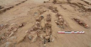 Hallan 76 tumbas de niños sacrificados hace 1000 años en Perú