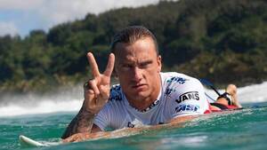 Crónica / Mataron de un puñetazo en Australia a una leyenda del surf