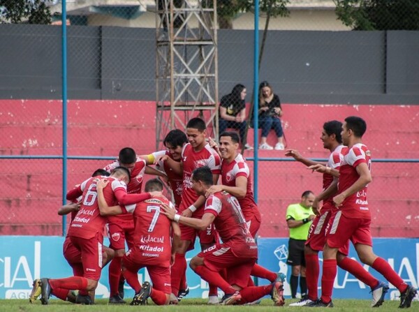 Victoria de Fernando de la Mora permite el ascenso de Sportivo Luqueño - APF