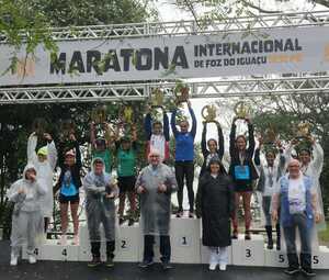 Esteña ocupa podio en maratón internacional en Foz de Yguazú - La Clave
